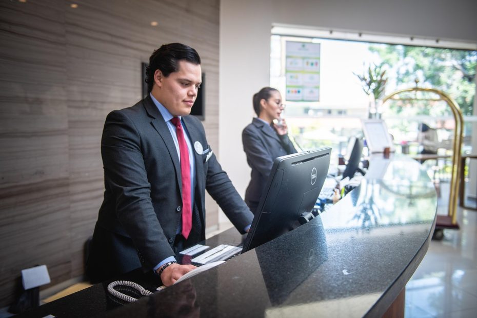 Business Performance Consultant receptionist 5975961 1280 1